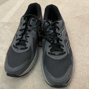 Saucony mens sneaker